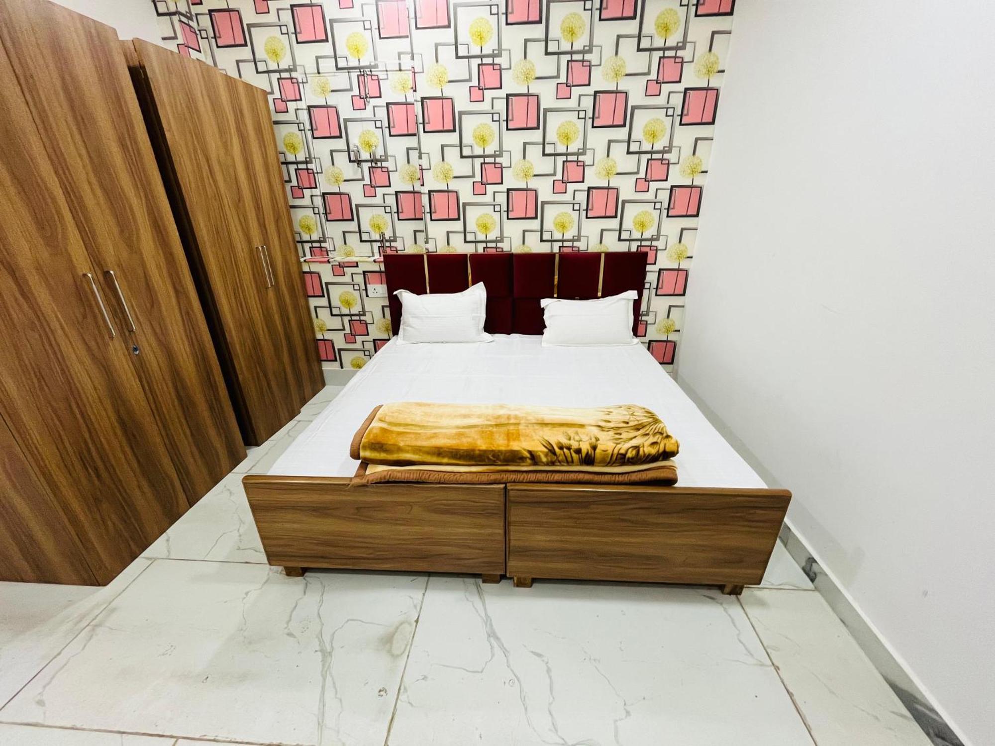 Townhouse Happy Habitat Guest House Greater Noida Extérieur photo