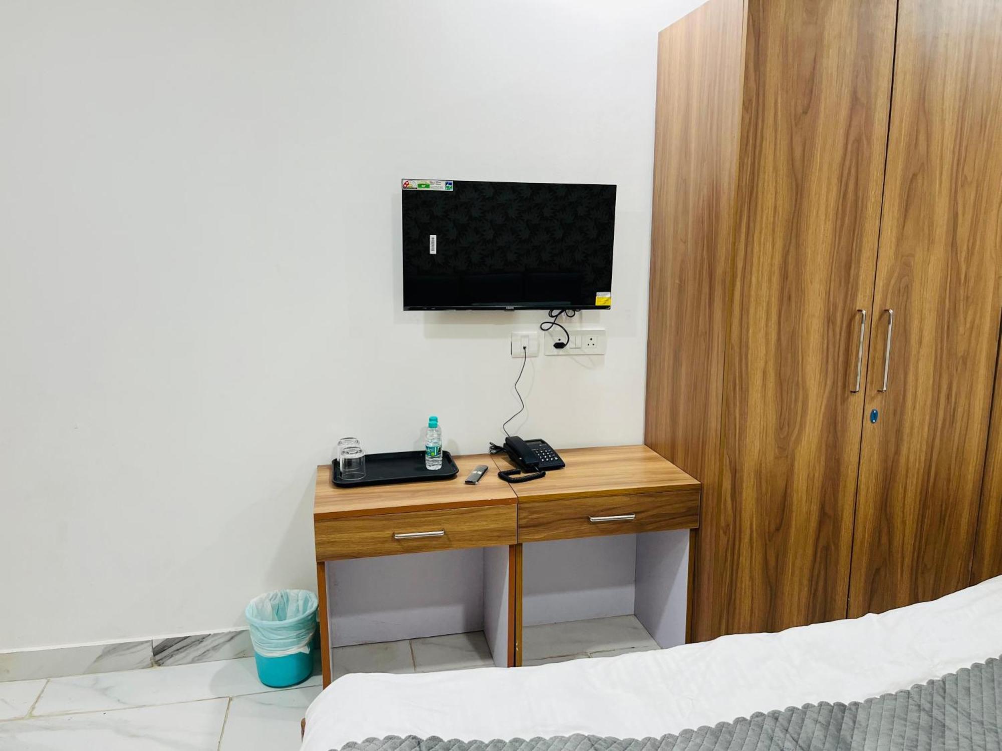 Townhouse Happy Habitat Guest House Greater Noida Extérieur photo